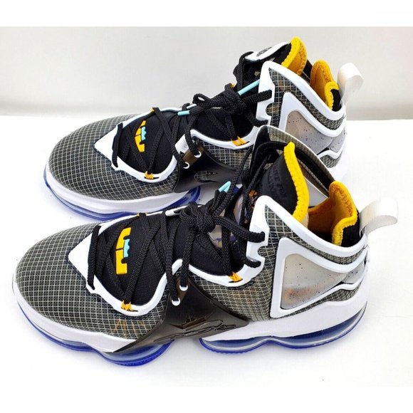 Nike LeBron 19 Black/Persian Violet/White/University Gold Size 10. CZ0203-002 main image 5